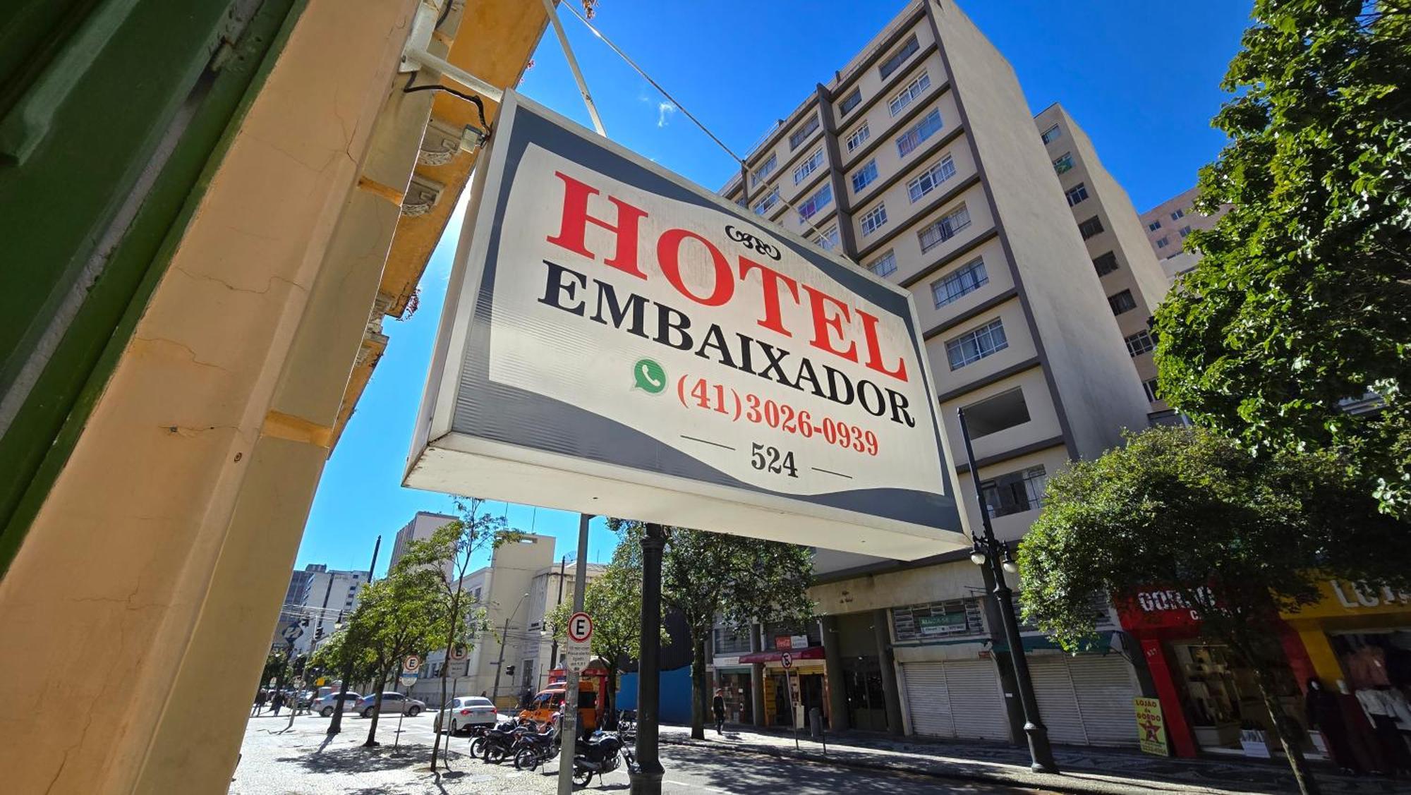 Hotel Embaixador De Curitiba Exterior foto