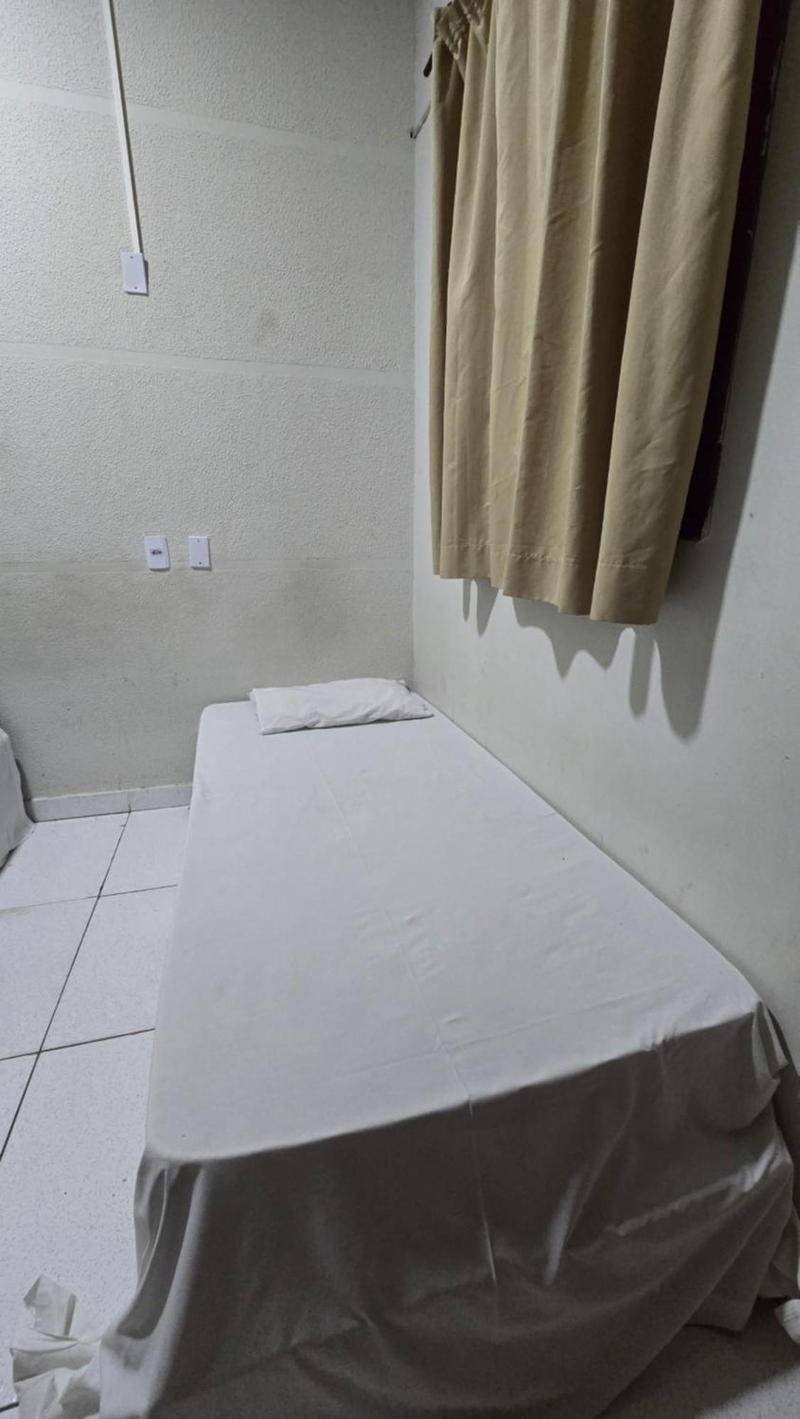 Hotel Embaixador De Curitiba Habitación foto